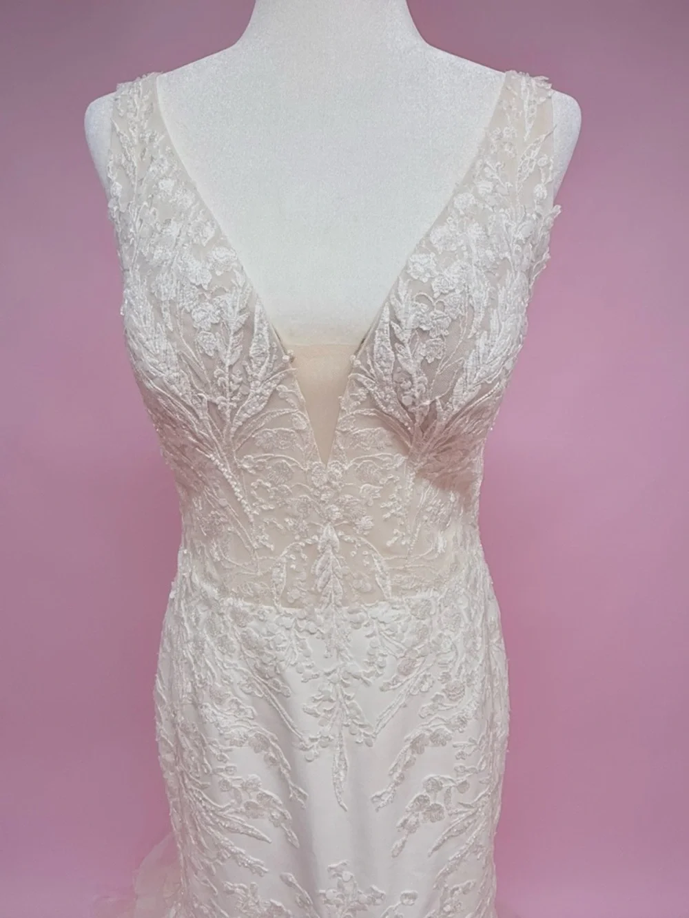 Justin Alexander Jolene Wedding Gown - Picture 14 of 16